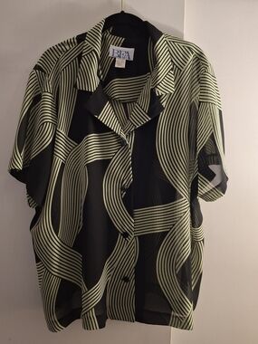 BFA Classics Women's Black & Lime Geometric Short Sleeve Button-Up Blouse